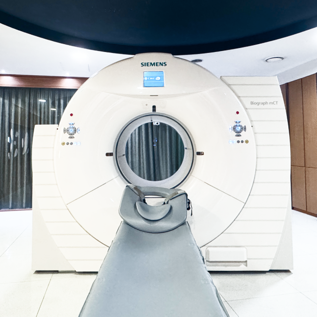 전신암 특화검진에 사용하는 PET-CT 장비